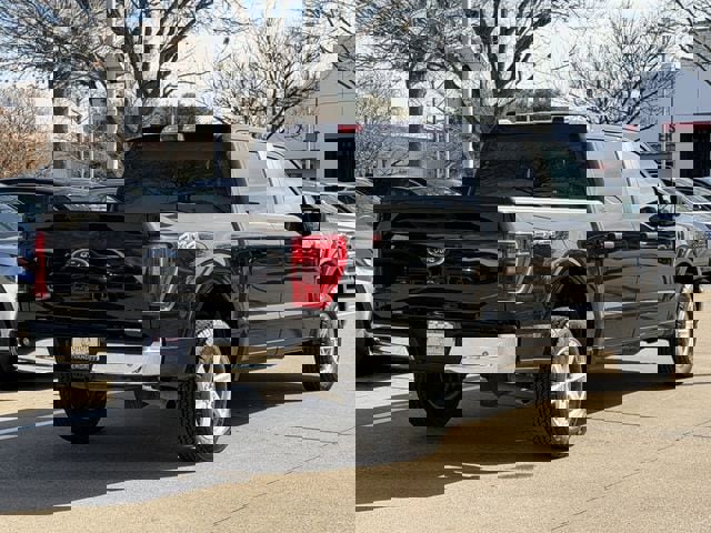 Used 2023 Ford F150 XLT image 4