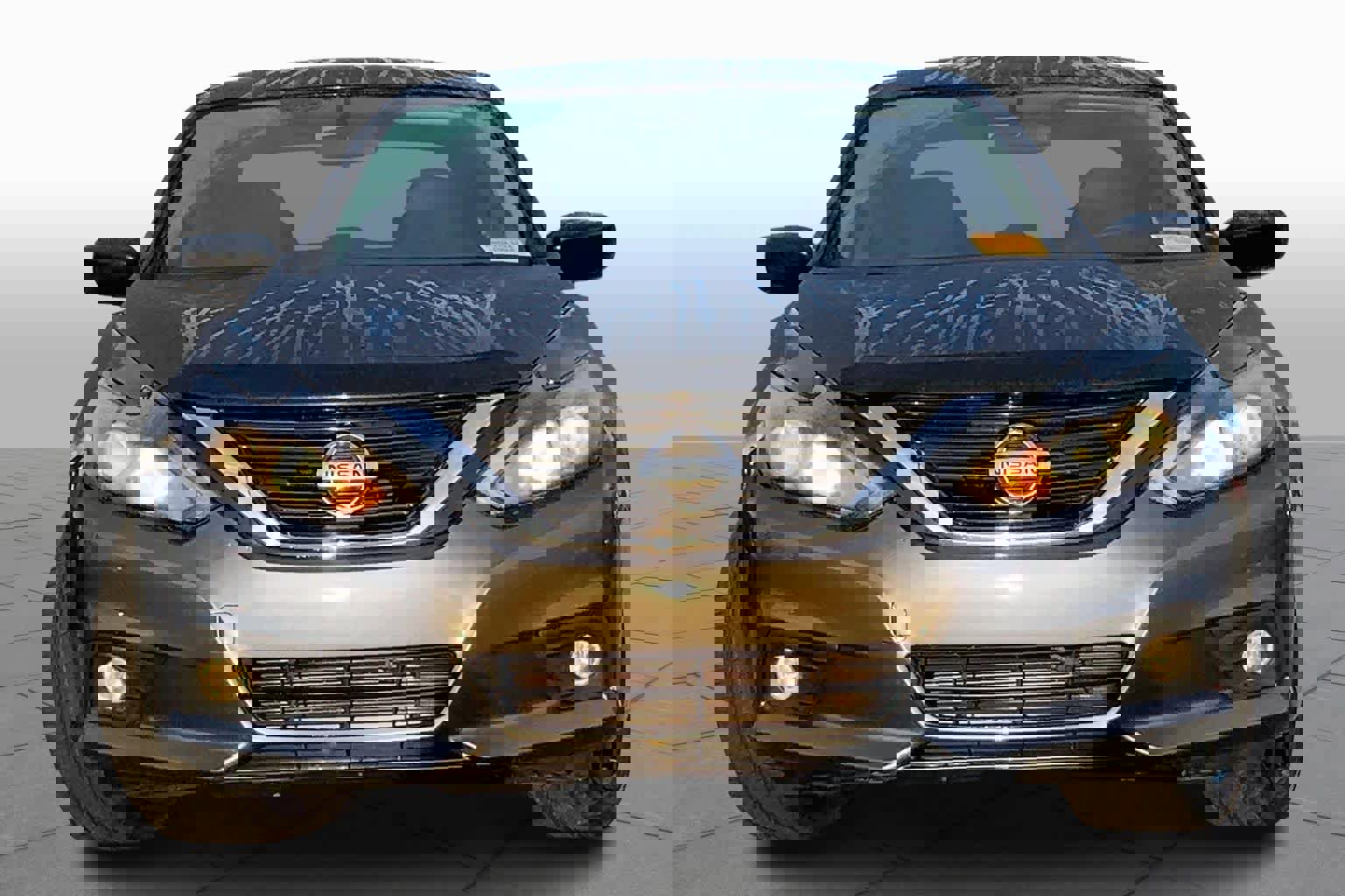 Used 2017 Nissan Altima 2.5 SR w/ Midnight Edition Package image 3