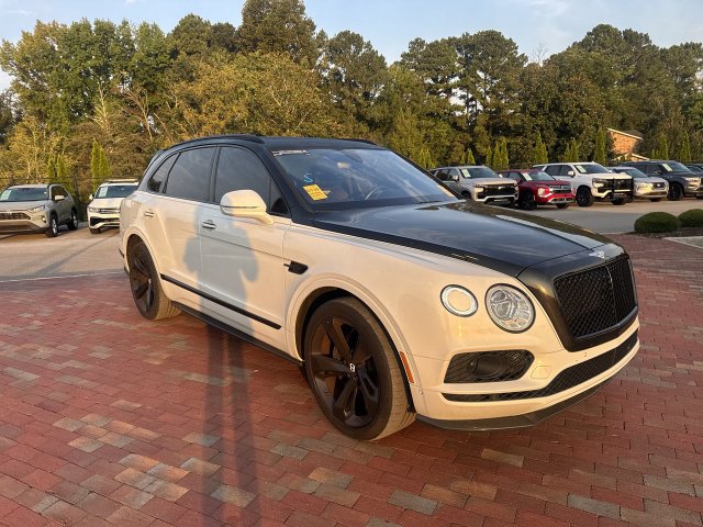 Used 2019 Bentley Bentayga AWD/4WD image 19