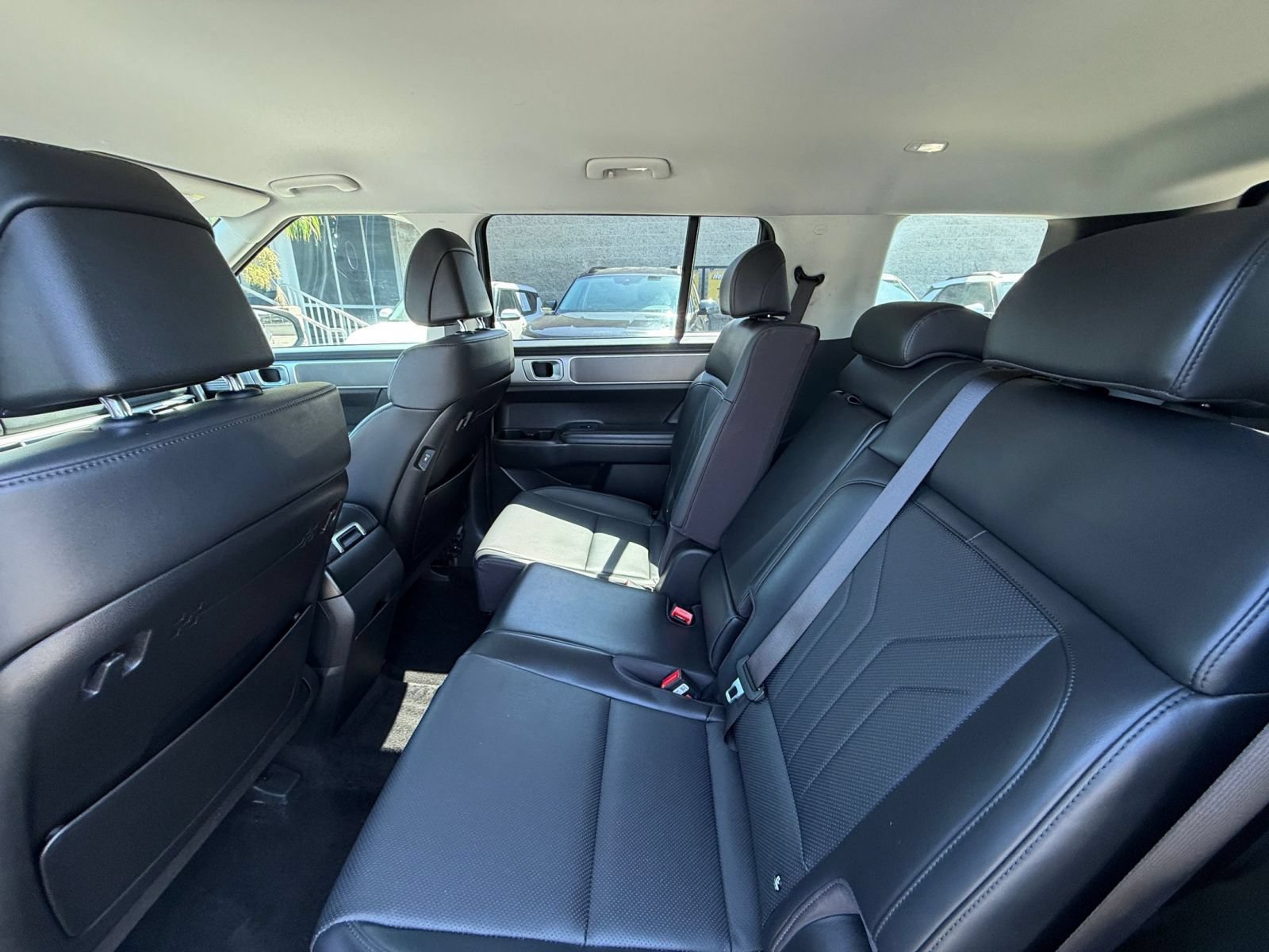 Used 2026 Hyundai Santa Fe SEL AWD/4WD image 27