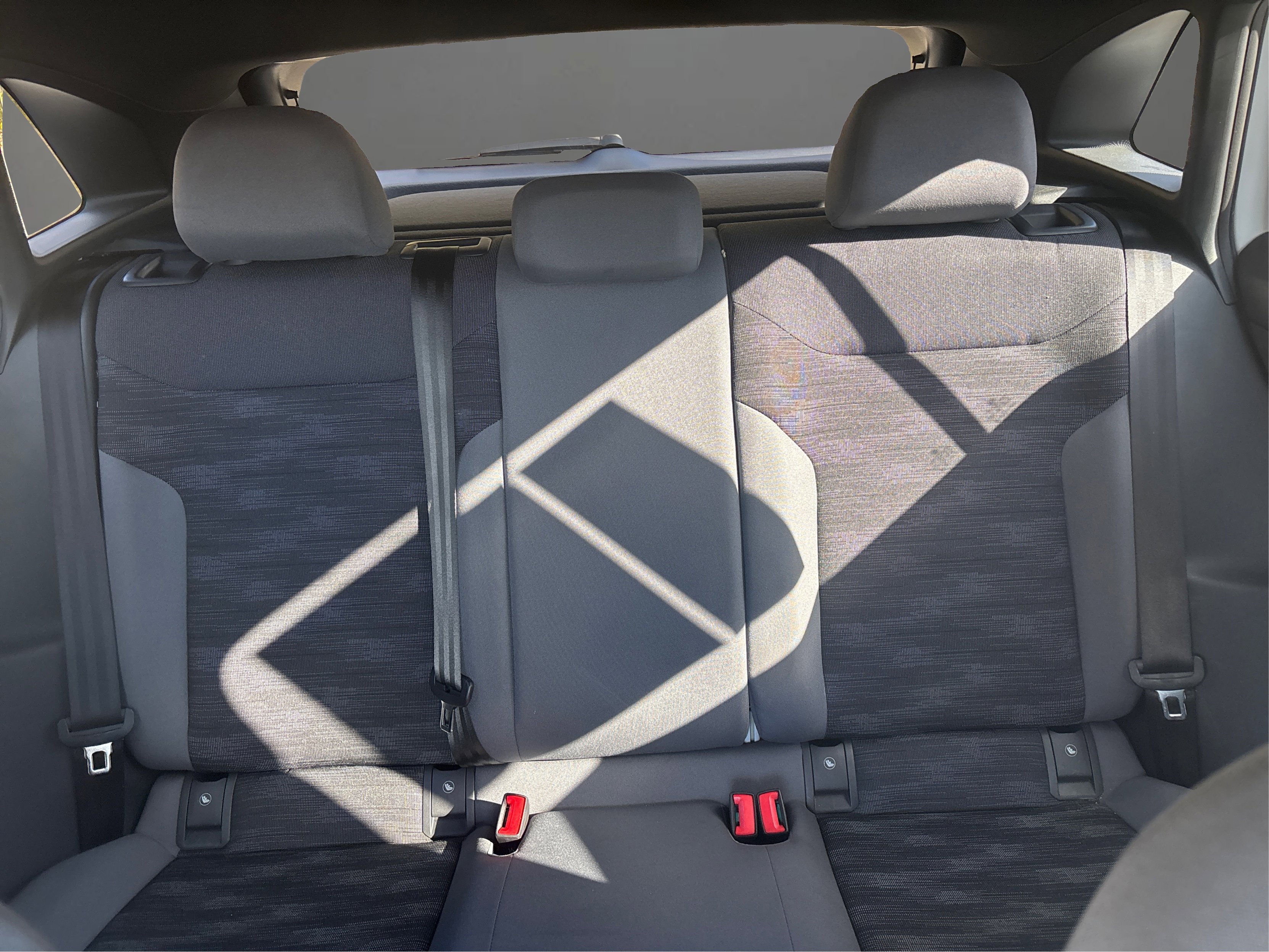 Used 2022 Volkswagen ID.4 Pro image 16