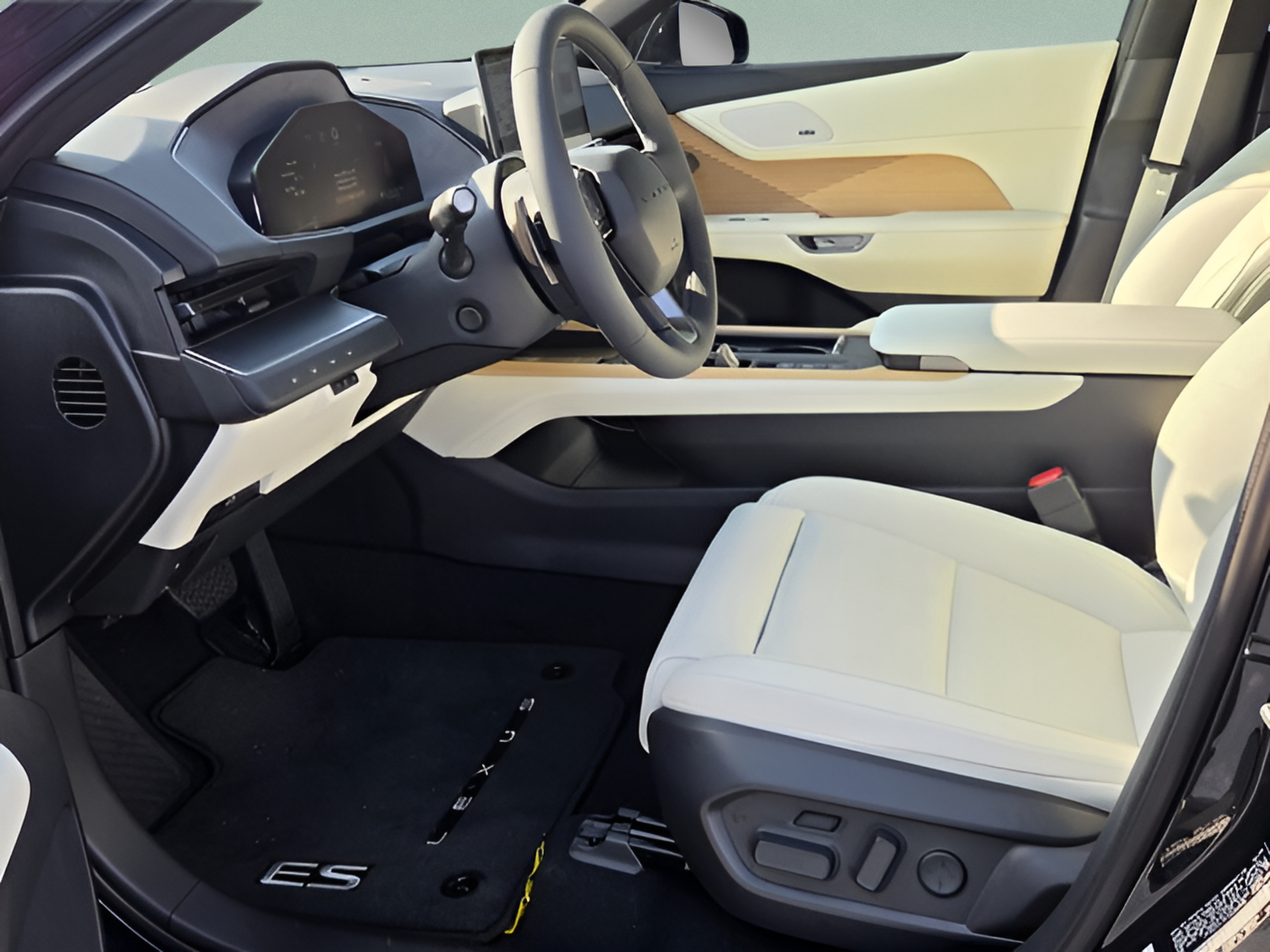 New 2026 Lexus ES 350e w/ Accessory Package (Z2) FWD image 10