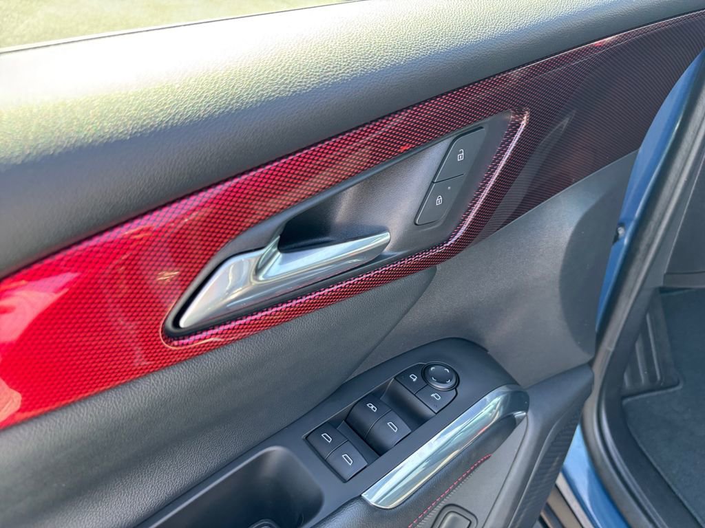 Used 2025 Chevrolet Traverse Z71 w/ Driver Confidence Package image 24