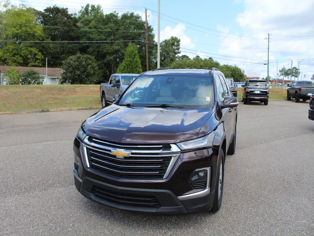 Used 2022 Chevrolet Traverse LT FWD image 3
