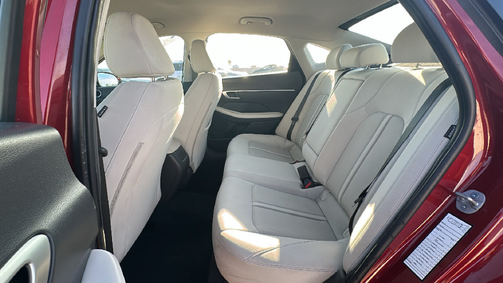 Used 2025 Hyundai Sonata SEL FWD image 33