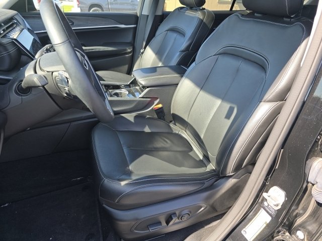 Used 2022 Jeep Grand Cherokee L Limited image 16