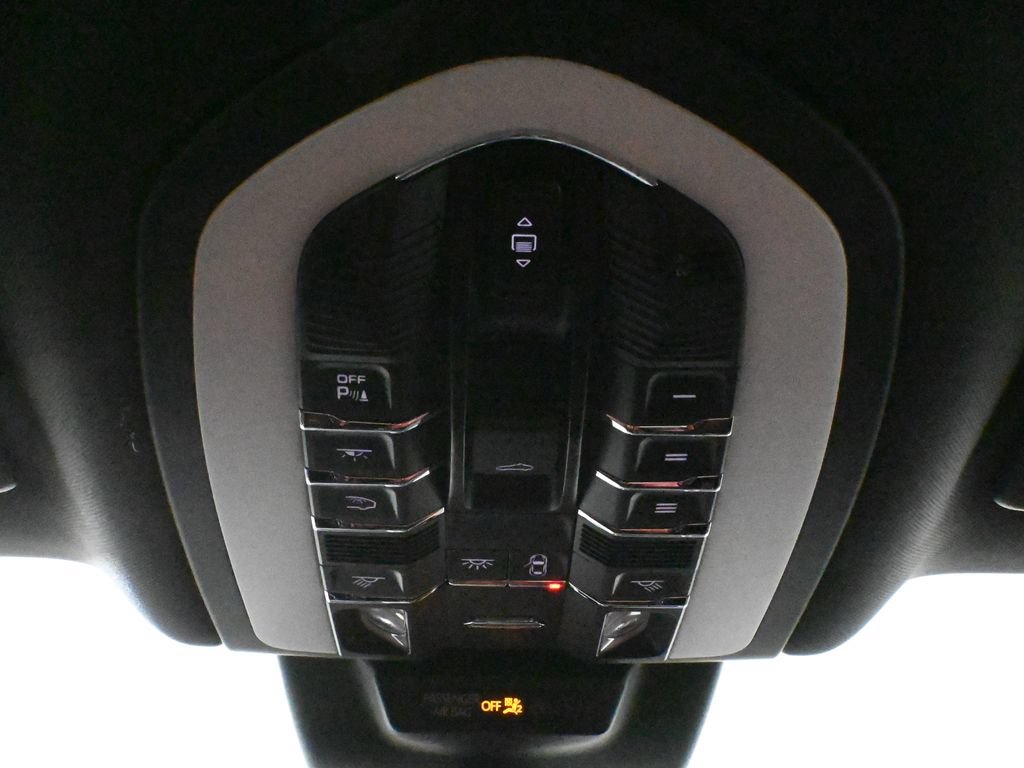 Used 2026 Porsche Macan GTS AWD/4WD image 20