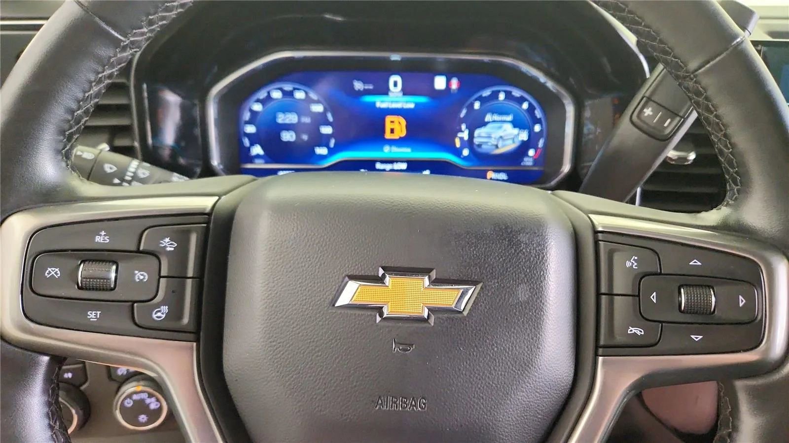 Used 2023 Chevrolet Silverado 1500 LT image 22