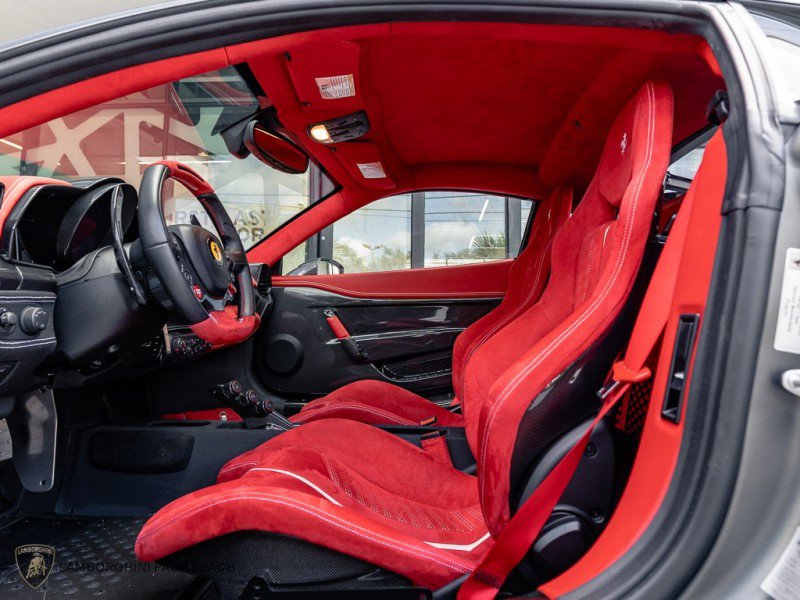 Used 2015 Ferrari 458 Speciale Coupe image 21
