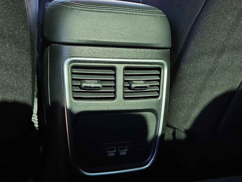 Used 2023 Dodge Charger SXT image 18