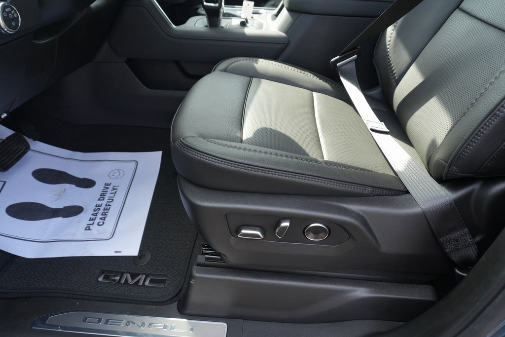 New 2026 GMC Sierra 1500 Denali w/ Technology Package image 17