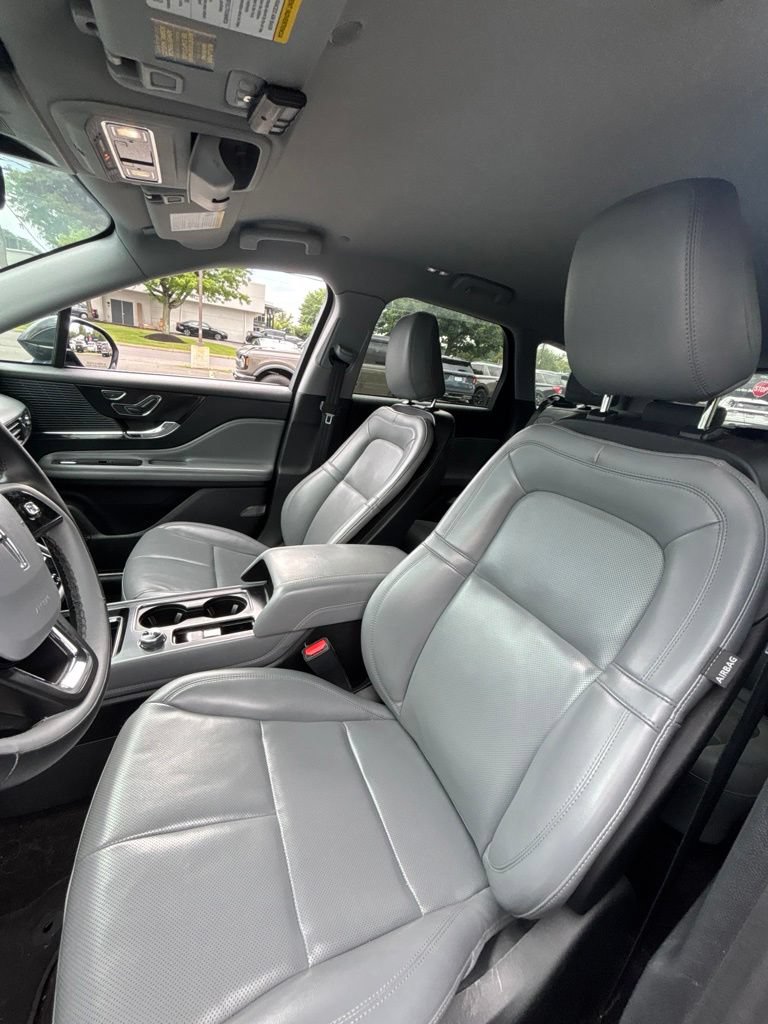 Used 2022 Lincoln Corsair AWD w/ Equipment Group 101A image 13