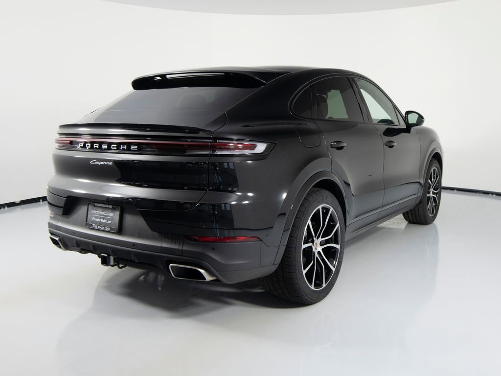 Certified 2025 Porsche Cayenne Coupe image 10