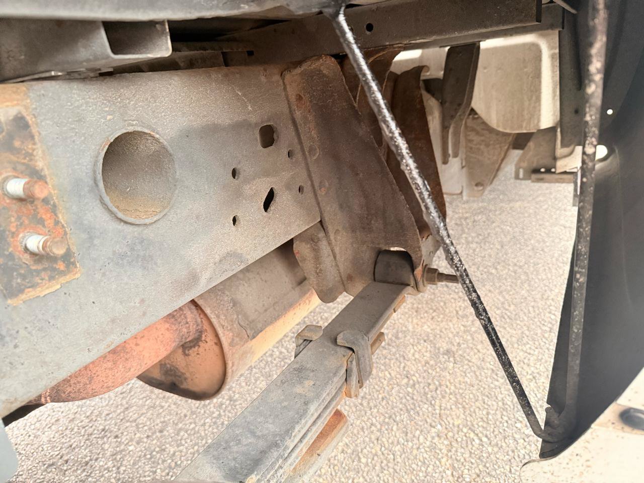 Used 2004 Chevrolet Silverado 2500 LS w/ Skid Plate Package AWD/4WD image 31