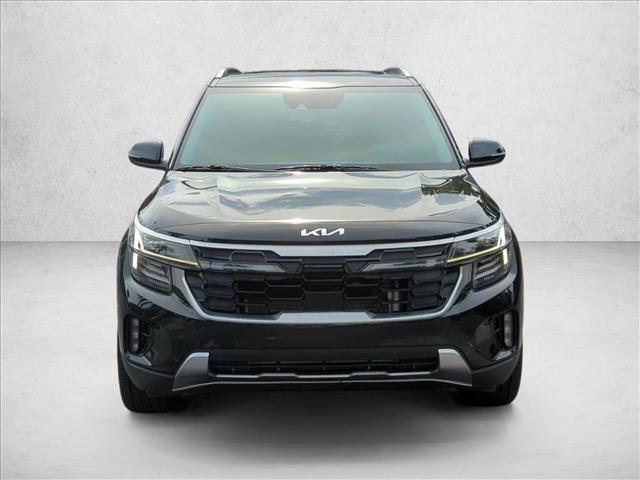 Used 2024 Kia Seltos SX w/ SX Sunroof Package AWD/4WD image 2