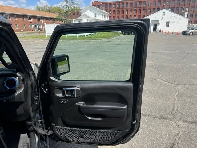 Used 2023 Jeep Wrangler Unlimited w/ Cold Weather Group AWD/4WD image 5