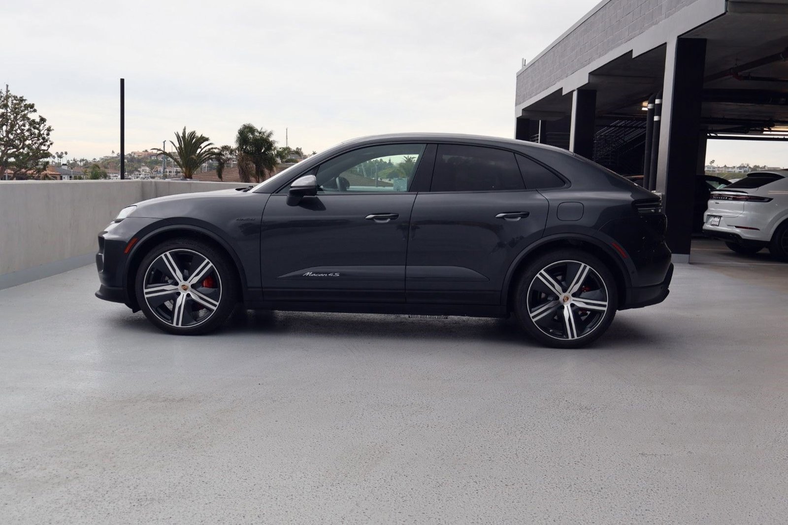 New 2025 Porsche Macan 4S Electric video 2