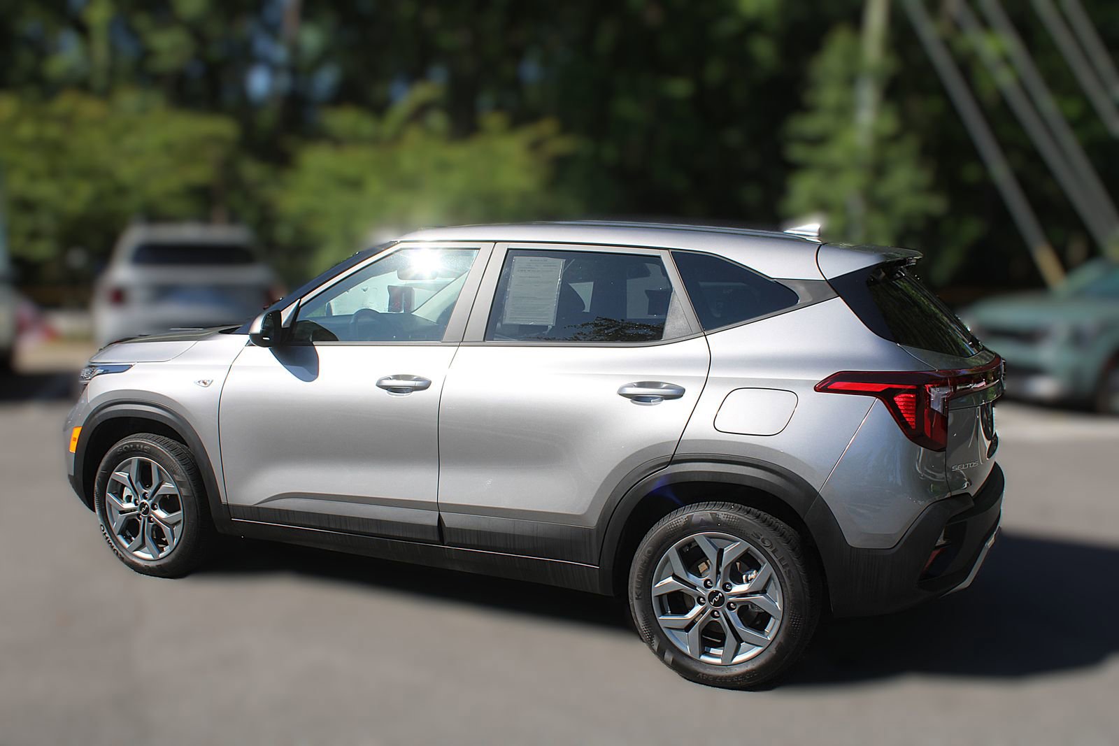 Certified 2026 Kia Seltos LX AWD/4WD image 6