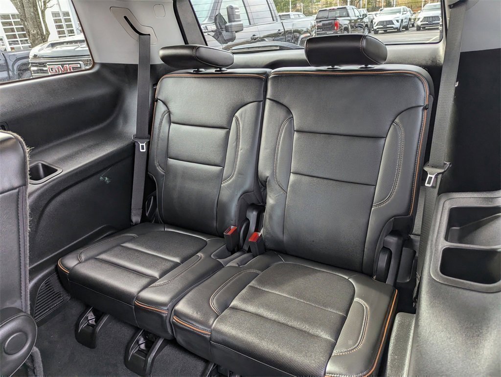 Used 2022 GMC Acadia AT4 w/ Technology Package image 16