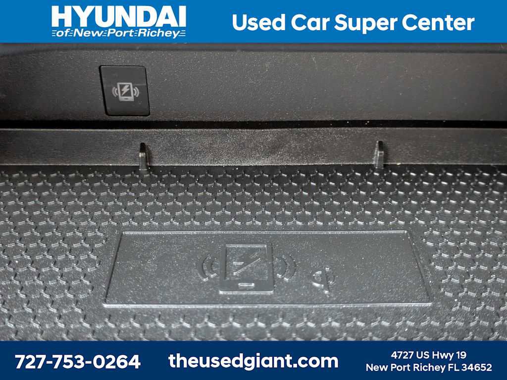 Used 2025 Nissan Rogue SL image 30