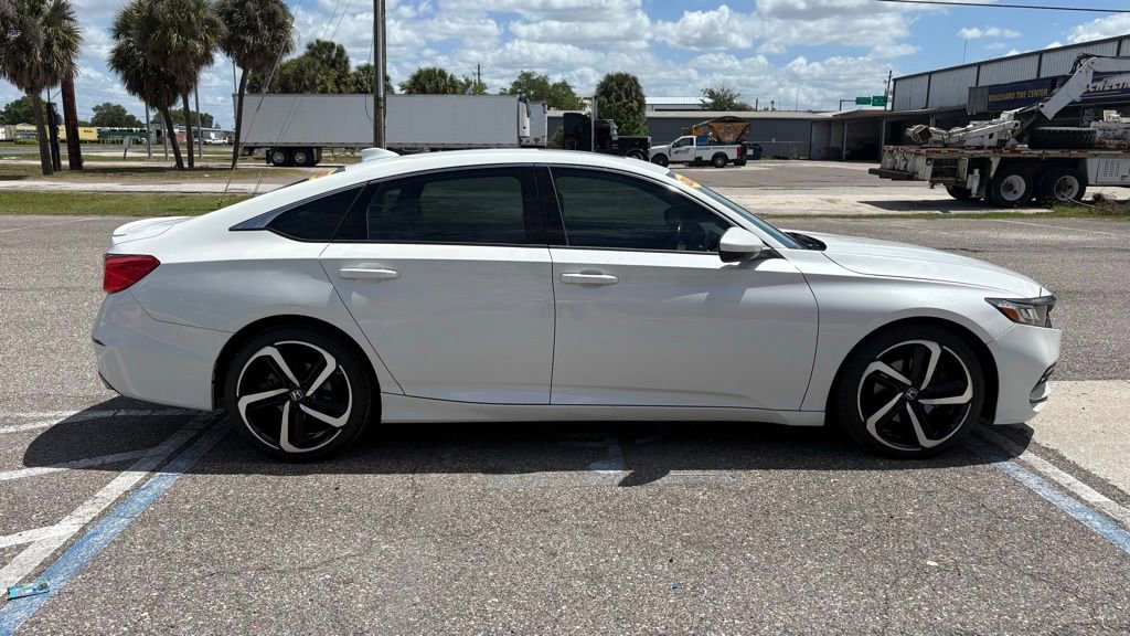 Used 2020 Honda Accord Sport image 2