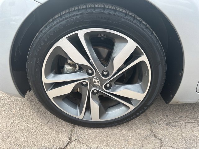 Used 2014 Hyundai Elantra Limited image 2