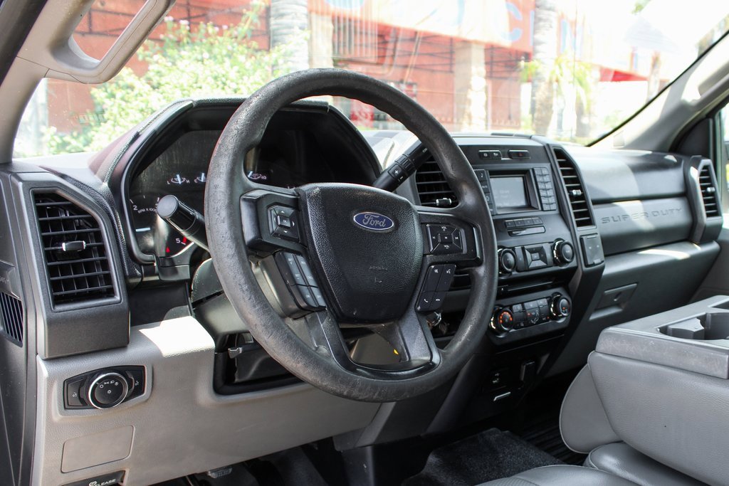 Used 2017 Ford F450 XL w/ Power Equipment Group image 18