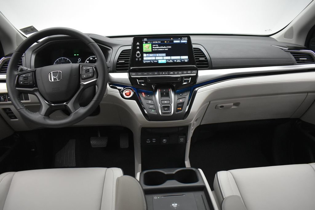 Used 2025 Honda Odyssey Touring image 31