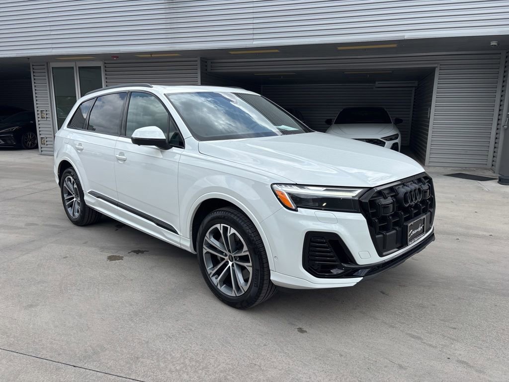 Certified 2026 Audi Q7 3.0T Premium w/ Convenience Plus Package AWD/4WD image 3