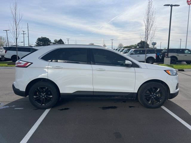 Used 2020 Ford Edge SEL w/ Convenience Package AWD/4WD image 4