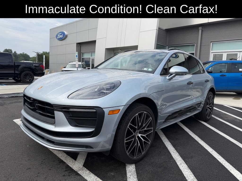 Used 2024 Porsche Macan AWD/4WD image 18
