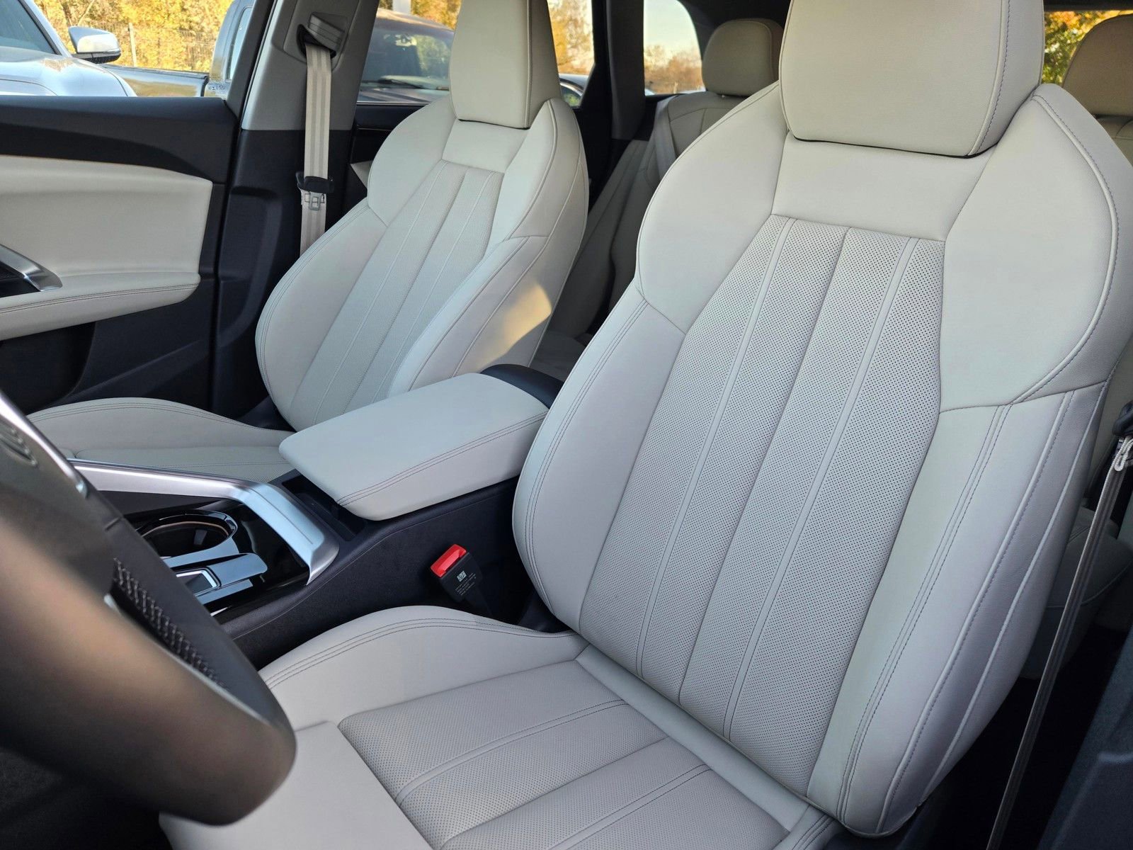 Used 2025 Audi Q5 Premium Plus w/ Premium Plus AWD/4WD image 20
