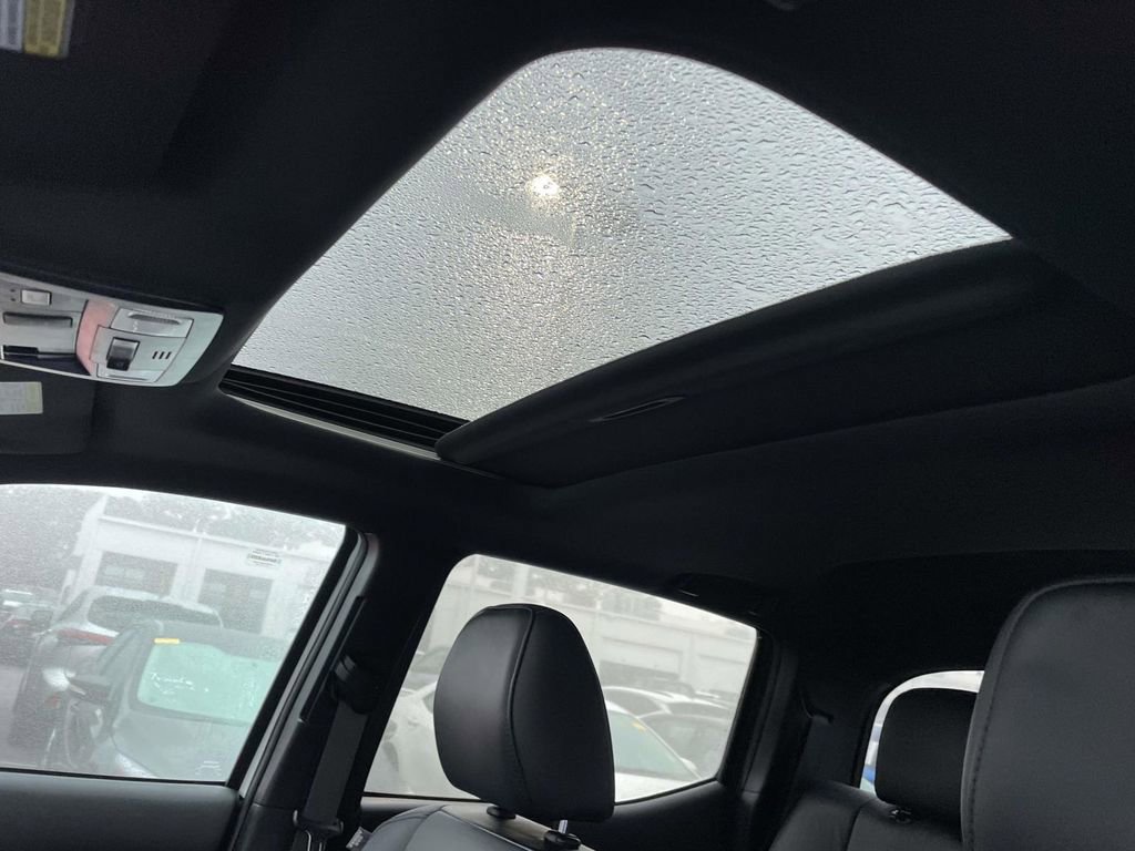 Used 2022 Toyota Tacoma TRD Off-Road w/ TRD Premium Off Road Package image 31