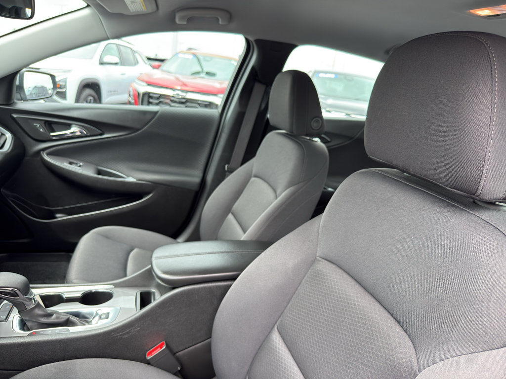 Used 2024 Chevrolet Malibu LT FWD image 26