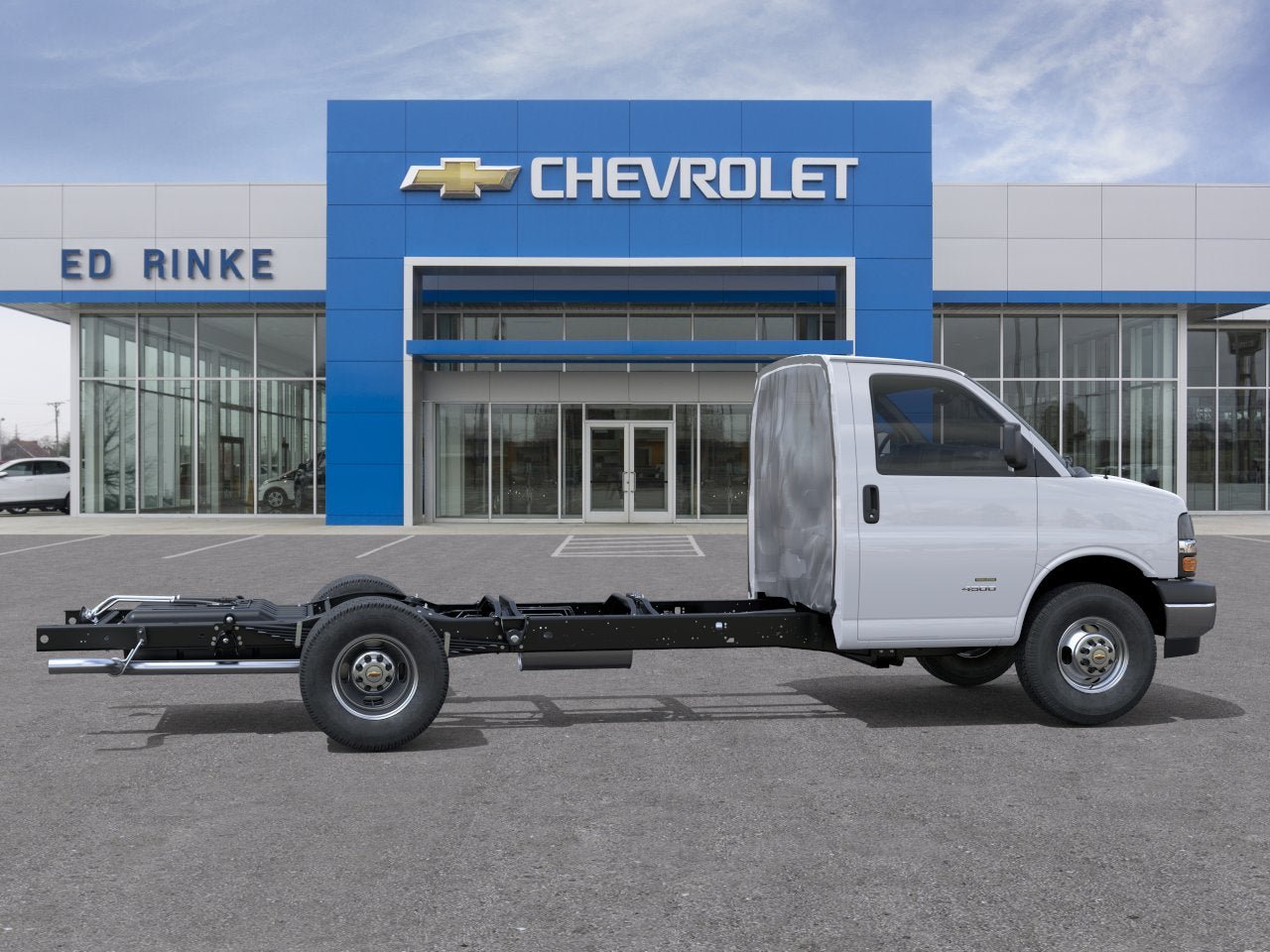 New 2026 Chevrolet Express 4500 w/ Power Convenience Package RWD image 20