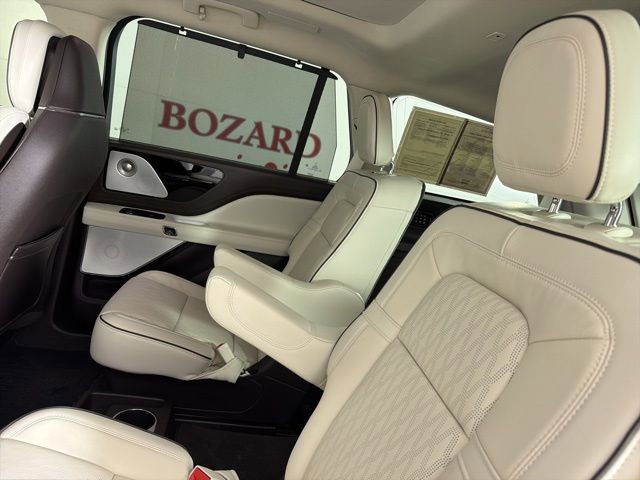 Used 2024 Lincoln Aviator Black Label AWD/4WD image 13