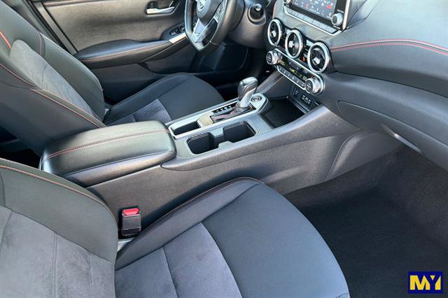 Used 2025 Nissan Sentra SR FWD image 18