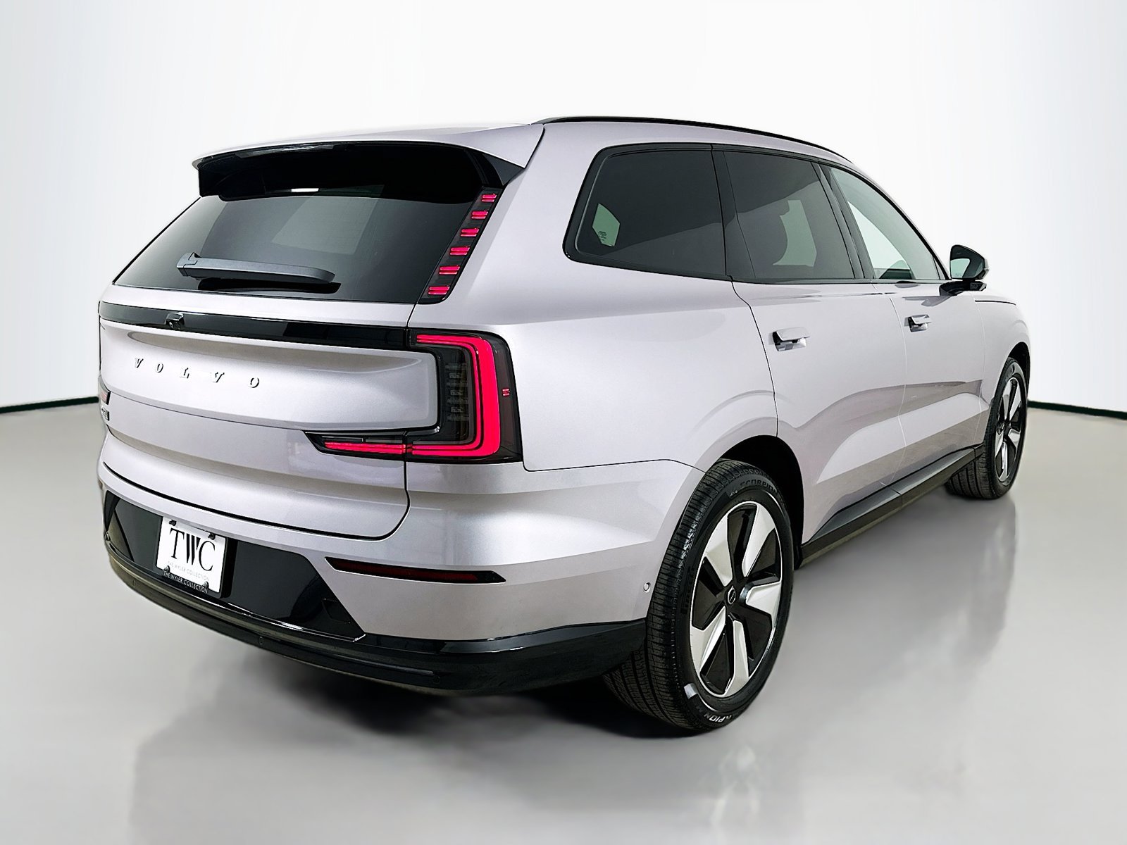 New 2026 Volvo EX90 Plus AWD/4WD image 5