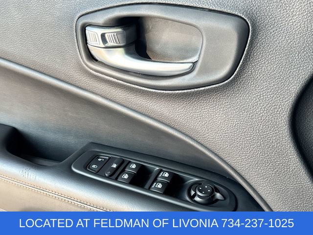 Used 2020 Jeep Compass Limited AWD/4WD image 22