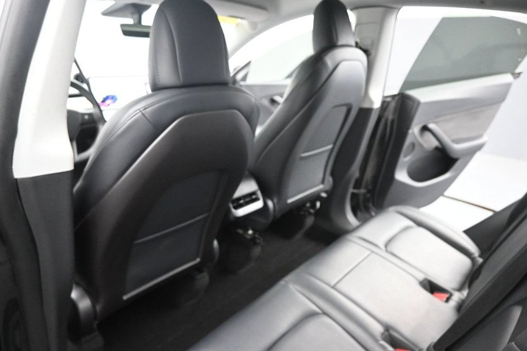 Used 2021 Tesla Model Y Long Range AWD/4WD image 14
