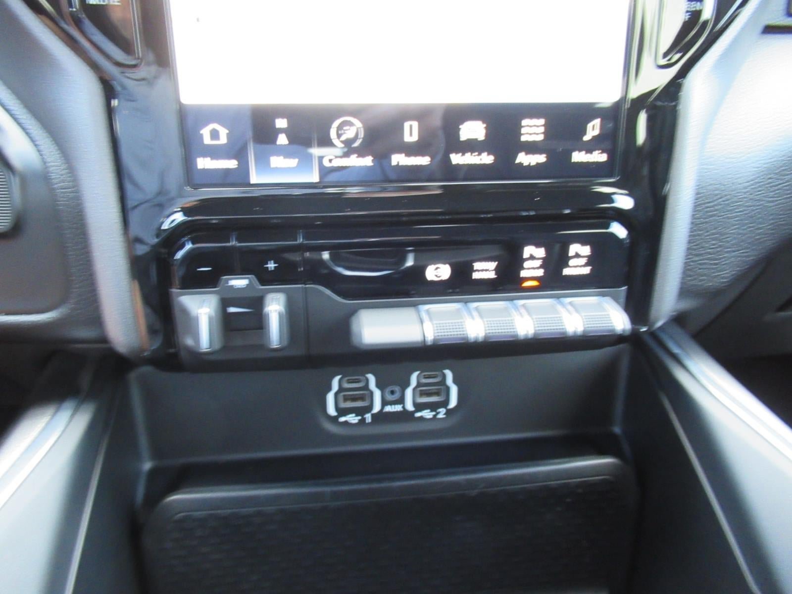 Used 2022 RAM 2500 Laramie w/ Night Edition AWD/4WD image 28