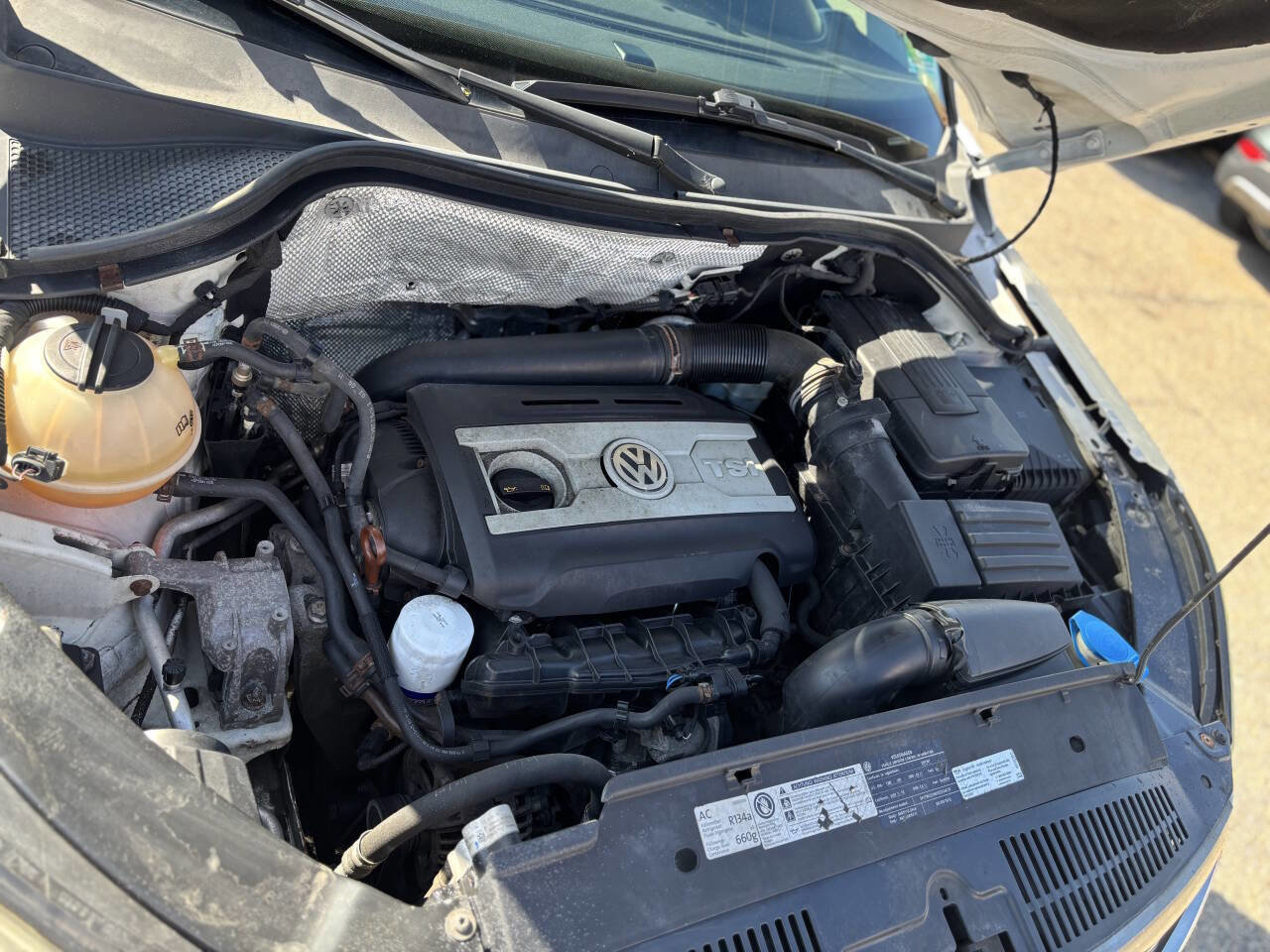 Used 2011 Volkswagen Tiguan S image 37