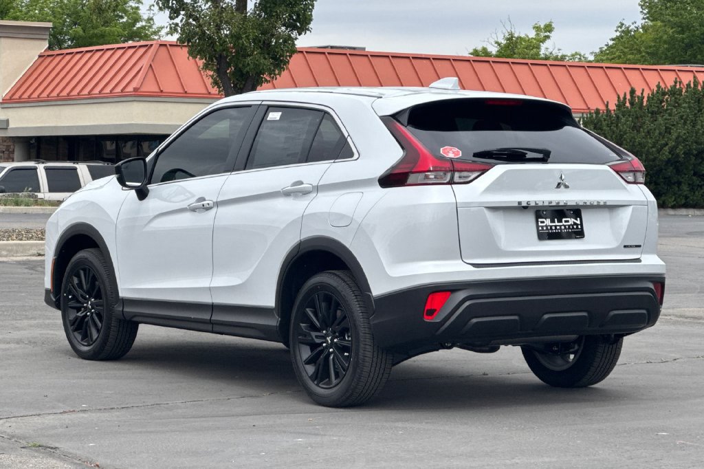 New 2026 Mitsubishi Eclipse Cross LE AWD/4WD image 9