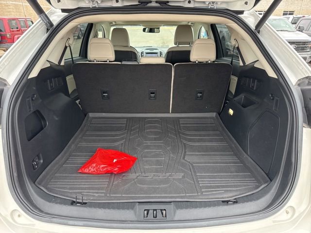 Used 2020 Ford Edge Titanium w/ Equipment Group 301A image 11