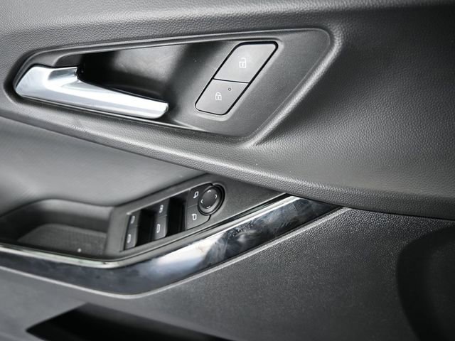 Used 2025 Chevrolet Equinox LT image 36