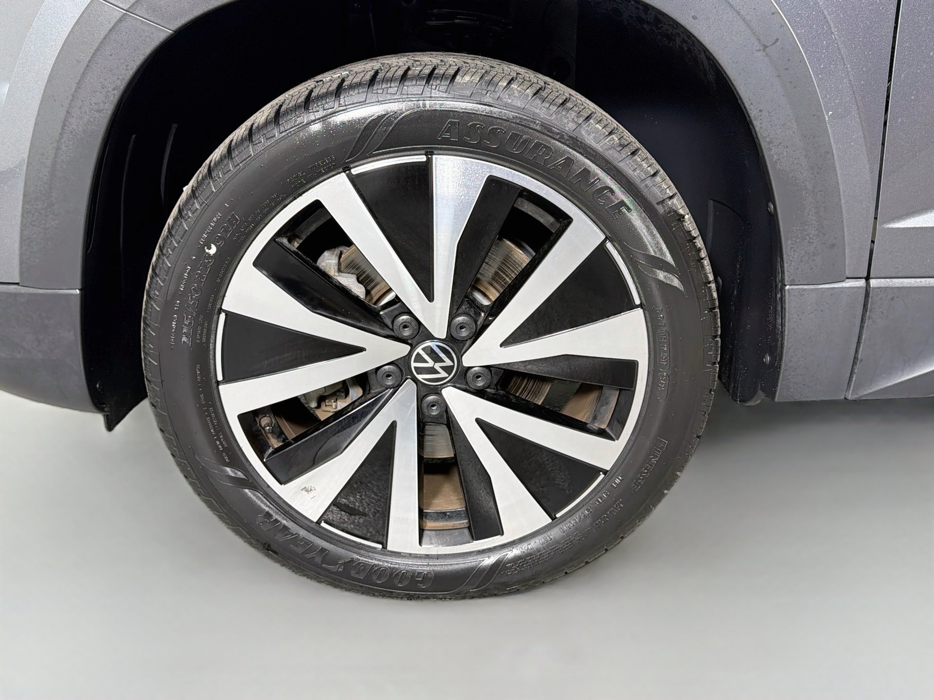 Used 2023 Volkswagen Taos SE FWD image 30