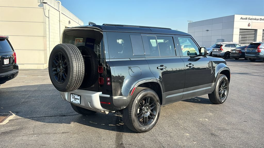 Used 2025 Land Rover Defender 110 S AWD/4WD image 28