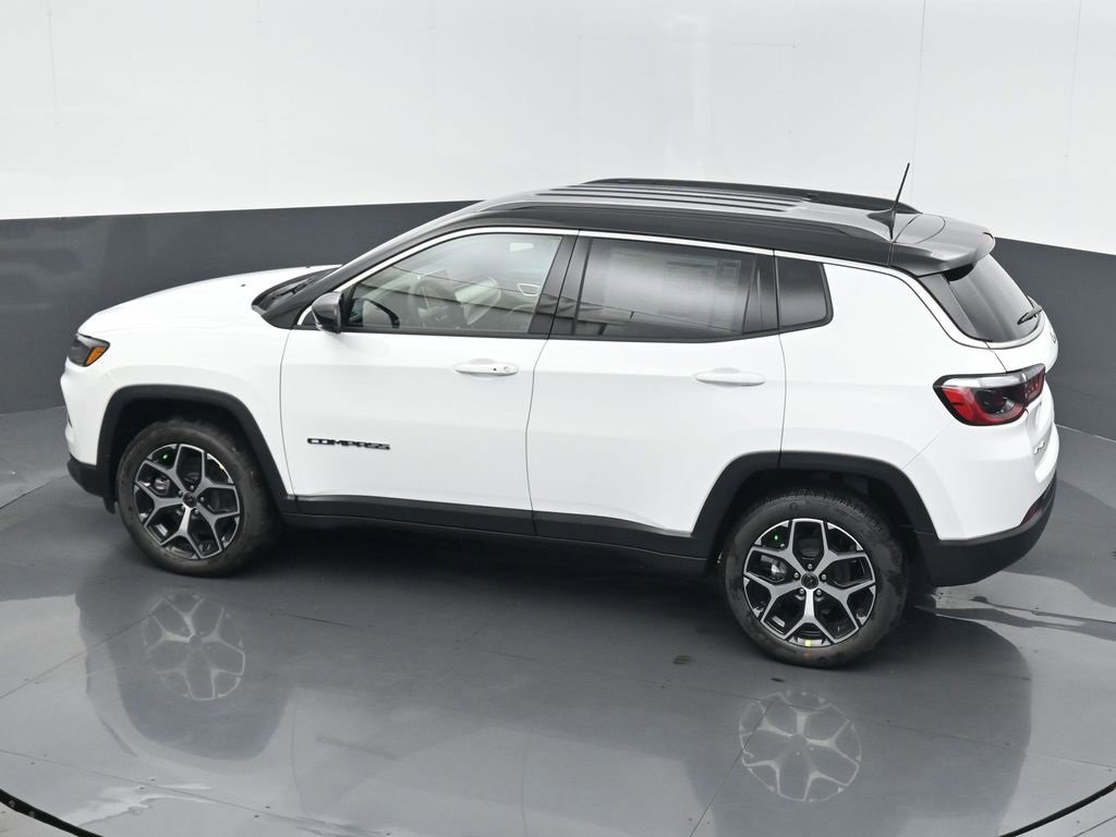 Certified 2025 Jeep Compass Limited image 41