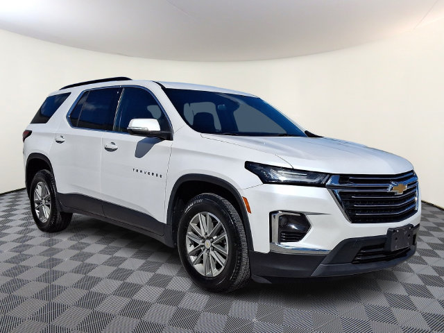 Used 2023 Chevrolet Traverse LT