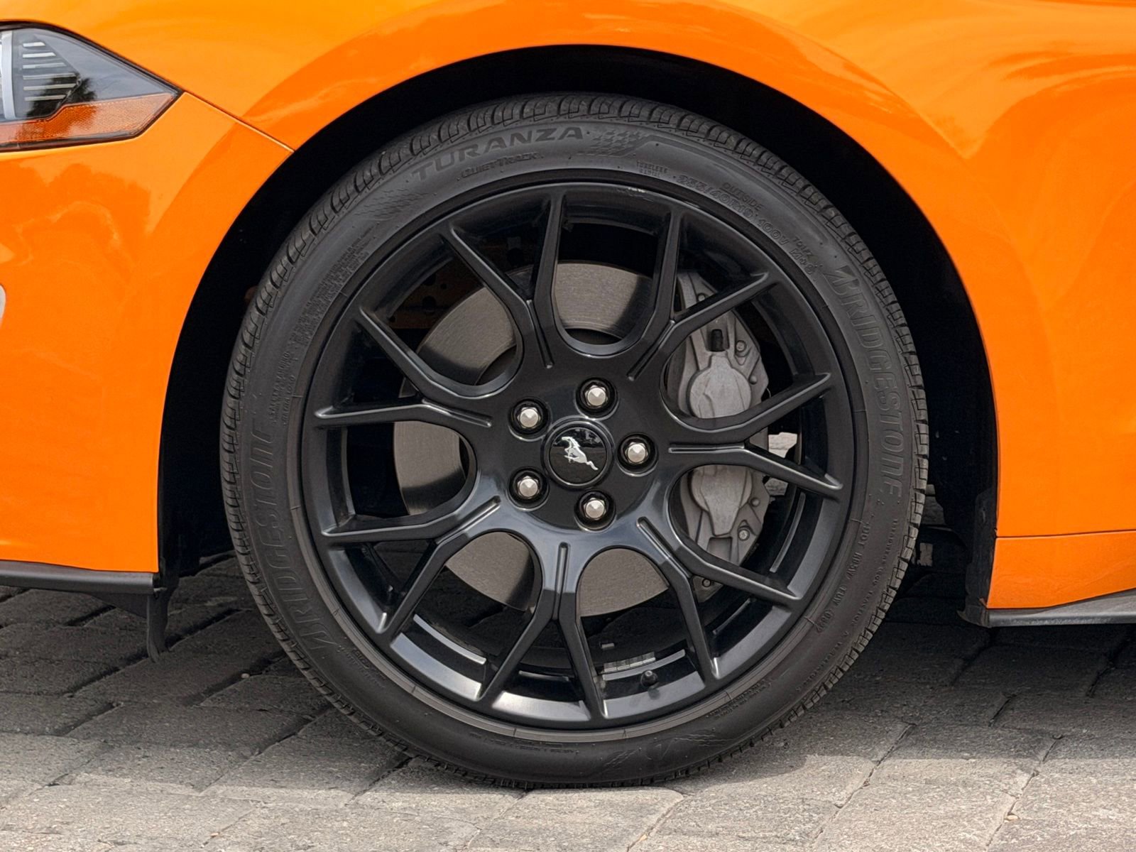 Used 2018 Ford Mustang Premium w/ Ecoboost Performance Package RWD image 11